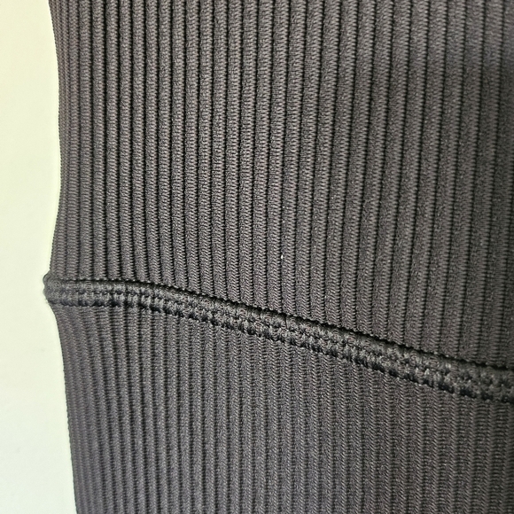EUC Athleta Elation Rib Crop Flare Sz Small Petite Black - Picture 4 of 15